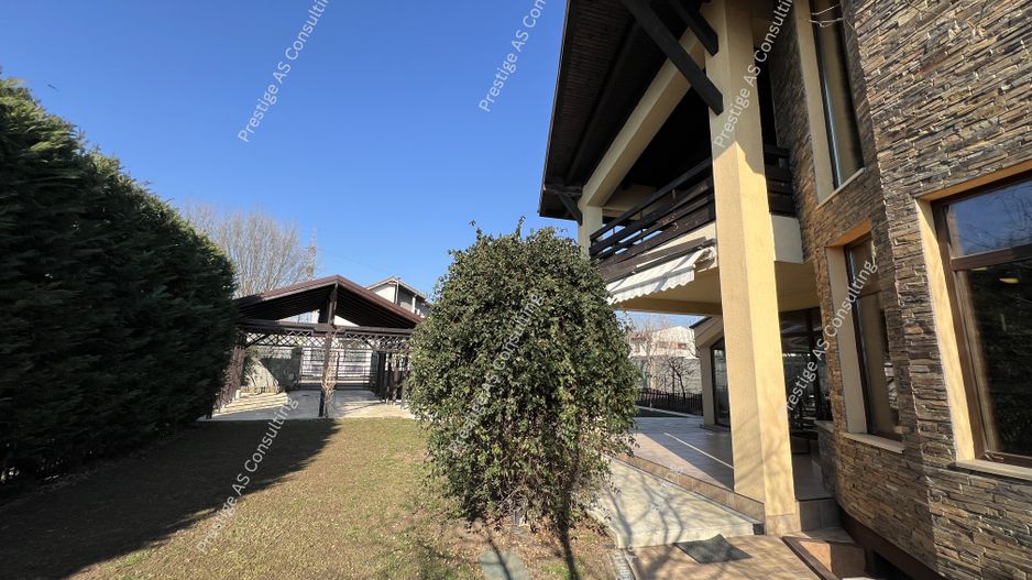 Vila eficienta energetic, teren generos–1430 mp Dumbravita - Poză 1