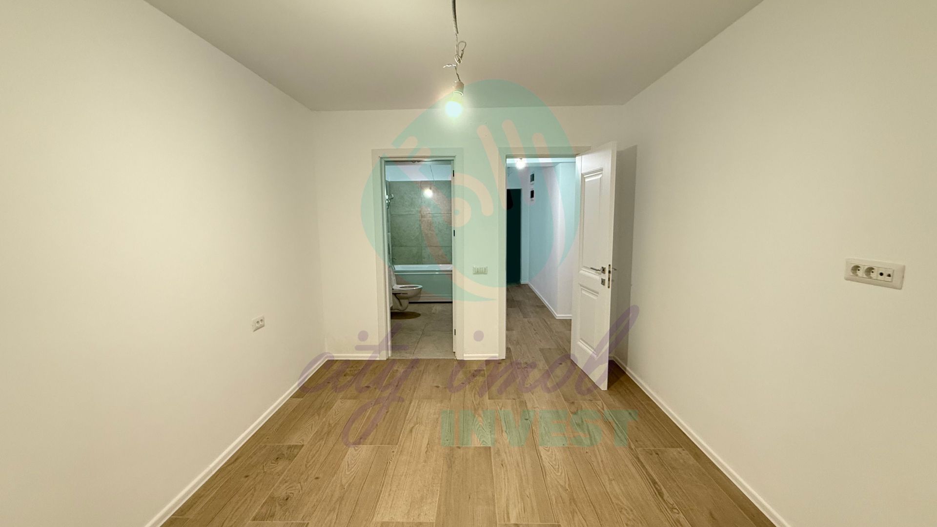 3 camere - ideale pentru activitati sau investitie - Poză 9