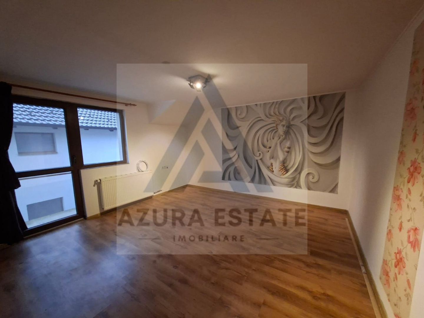 Casa 6 camere 2 bai curte 306 mp utili si parcare privata in Selimbar - Poză 11