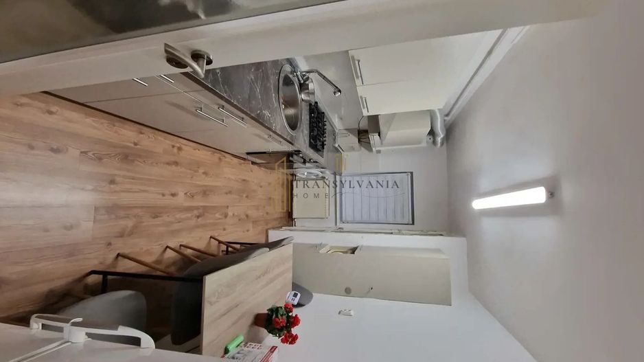 Apartament 3 camere — confort urban, localizare excelentă - Poză 3