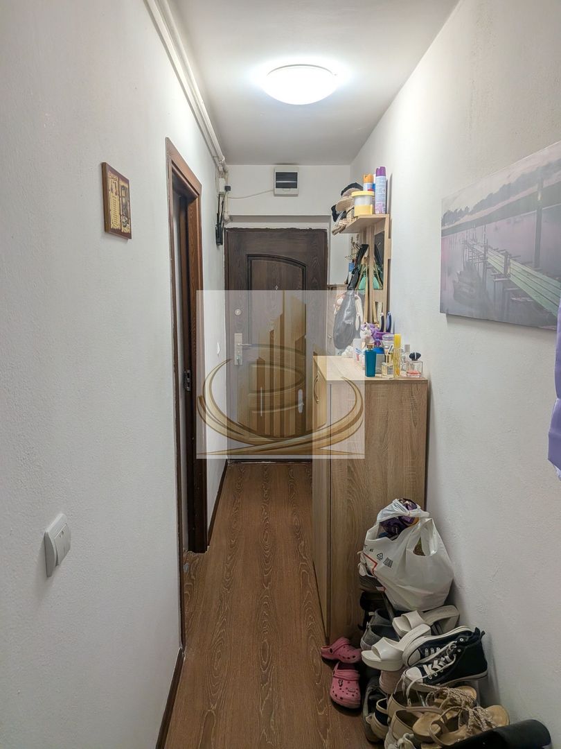 : apartament  de vanzare 3 camere, zona Modern - Poză 7