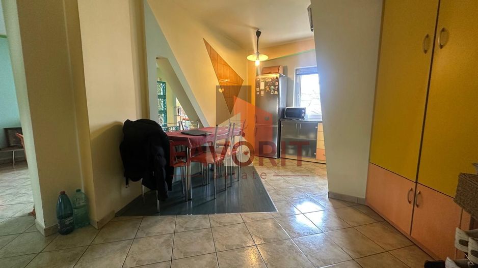 3 camere | etaj 2 | mobilat si utilat | 2 bai | 2 balcoane | zona excelenta | - Poză 4