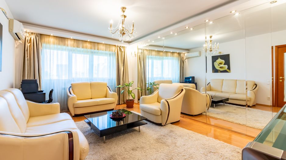 Apartament spatios 3 camere,  P-ta Unirii/ Sf Vineri - Poză 3