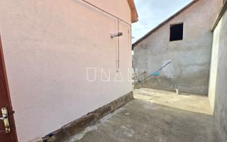 Casa cu 3 corpuri | curte | potential real | Muncitoresc – Resita - Poză 22