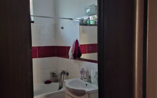 Apartament 2 camere decomandat - Poză 3