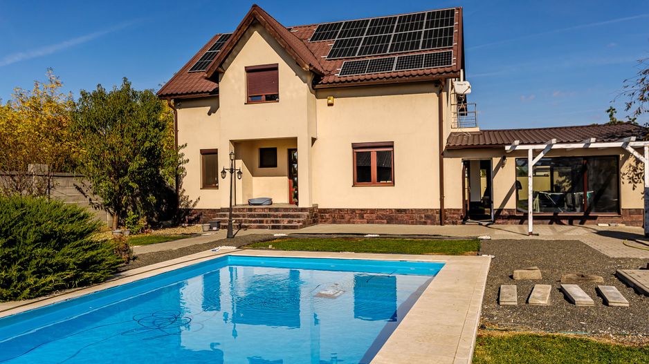 Vilă nouă independentă energetic și 1117 mp teren - Poză 2