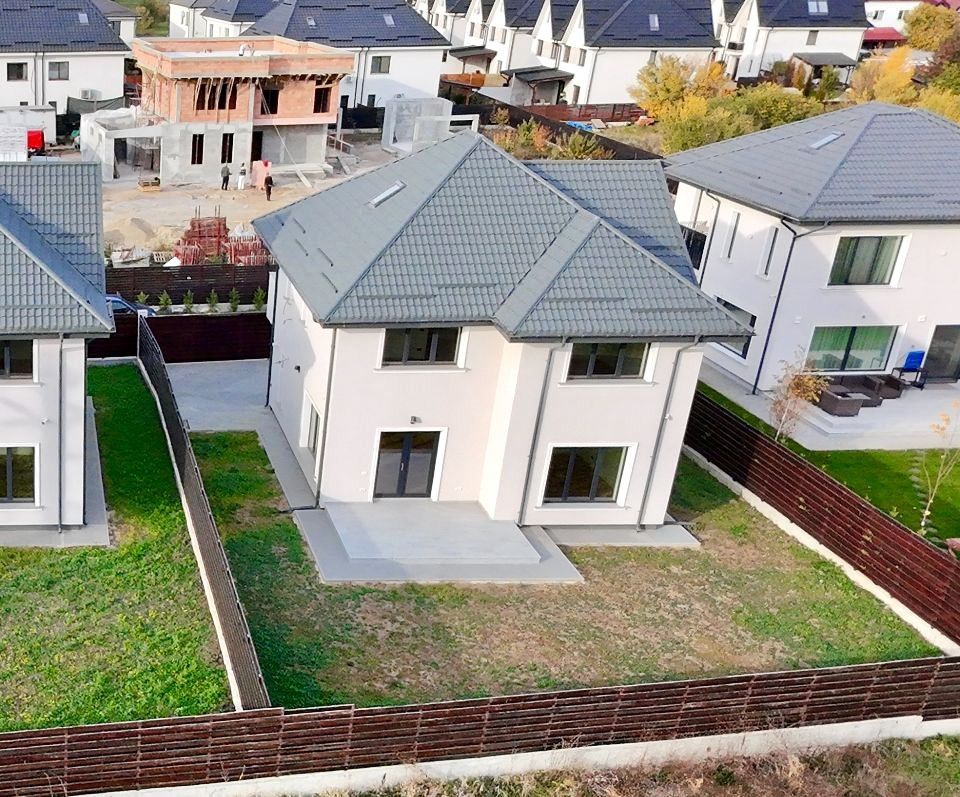 Vanzare vila cu 5 camere | Mogosoaia | Zona linistita - Poză 1