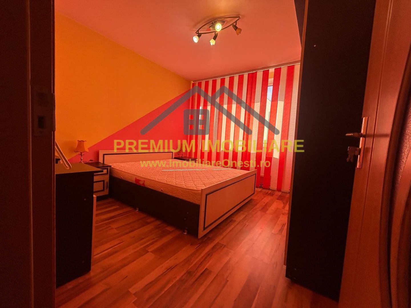 De închiriat – Apartament 2 camere zona ultracentrala - Poză 3