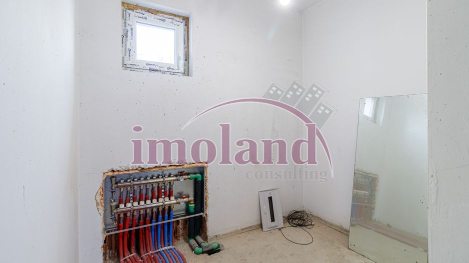 Inchiriere imobil - cu garaj si curte - birou/clinica/gradinita - Poză 10