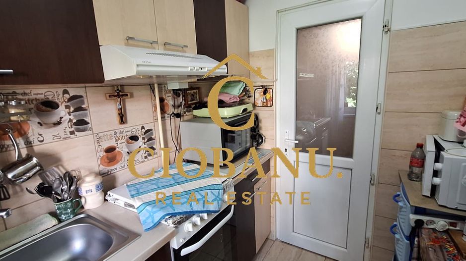 Apartament 3 camere ETAJ 1 de vanzare zona Craiovita Noua - Poză 9