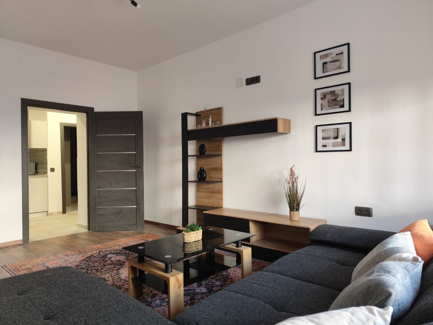 Inchiriere 2 camere Premium, Pietonala Republicii, Oradea - Poză 1