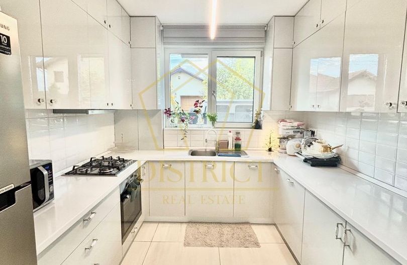 Casa individuala de Lux cu 5 camere, 4 bai si dressing in Braytim la asfalt. - Poză 5