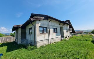 Casa 4 Camere, Zona  Micesti, 860 mp Teren - Poză 2