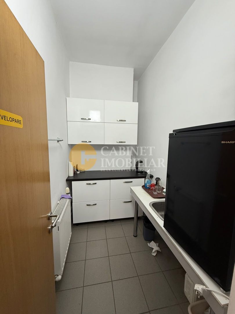 4 CAMERE DECOMANDAT--ETAJ 1--BLOC TIP VILA--PIATA UNIRII - Poză 10