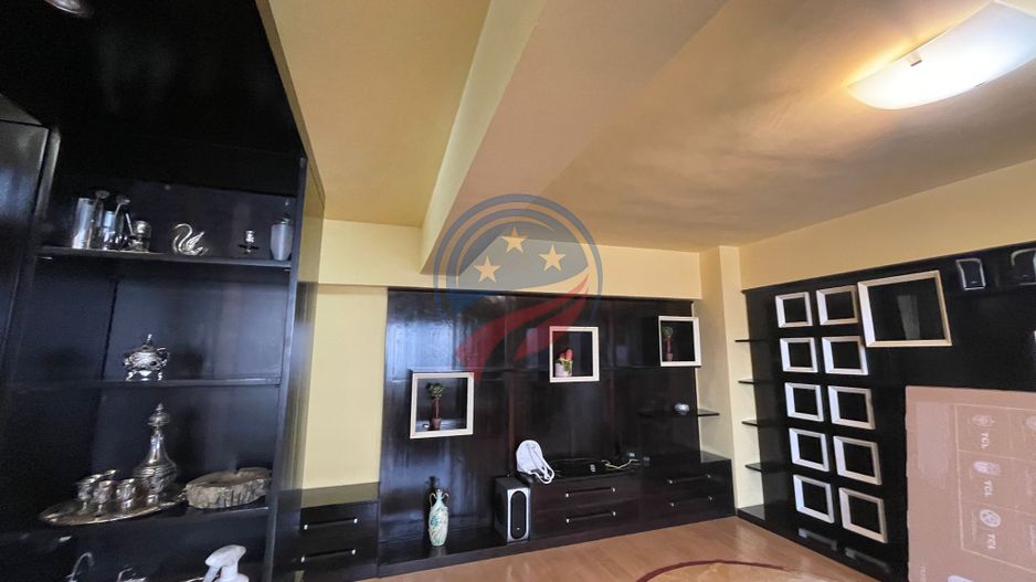 Apartament cu 3 camere zona Ultracentrala, vis-a-vis de Universitate - Poză 2