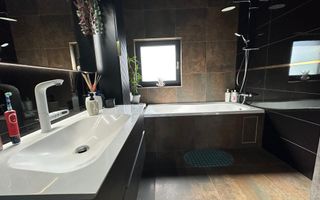 Casa moderna în Dumbravita - Ikea cu garaj - Poză 23