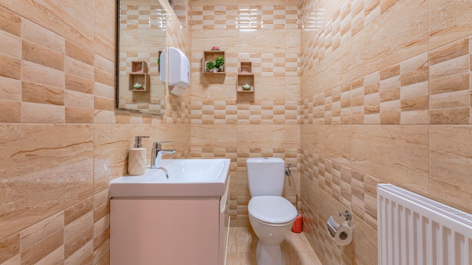 Pensiune Râșnov, 13 camere plus locuință proprietar, zonă Cetate - Poză 14