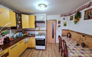 Apartament 3 camere, Decomandat, 69 mp, Zona Cetate - Poză 5