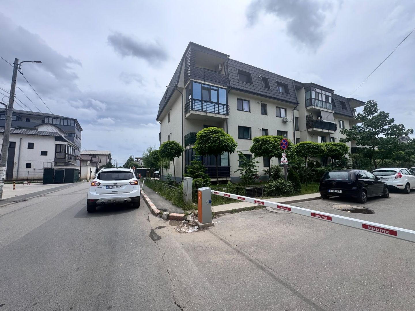 AP. 2 CAMERE - PARCARE INCLUSA, CENTRALA PROPRIE, MUTARE IMEDIATA - Poză 6