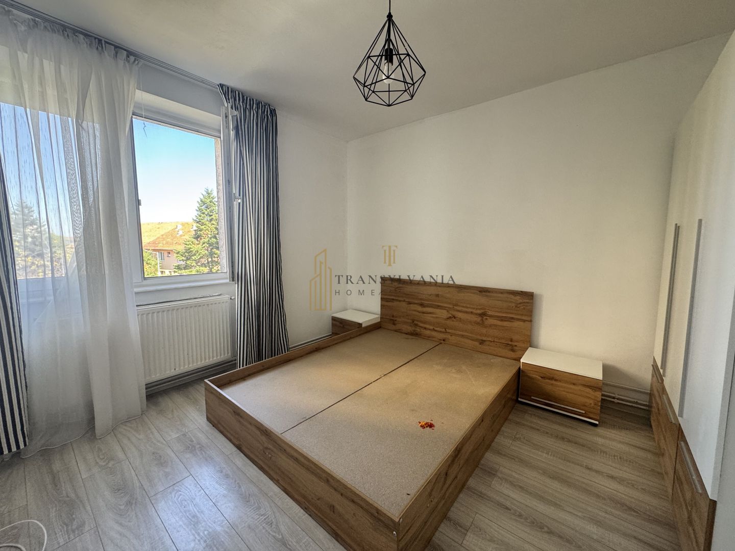 Apartament 2 camere, etaj intermediar, Hipodrom 1 Zona Excelenta - Poză 1