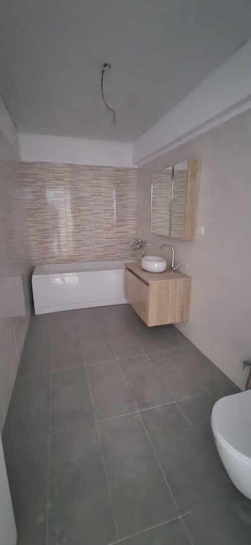 Apartament NOU 3 camere 89 mp Copou 145000 euro tva inclus - Poză 7
