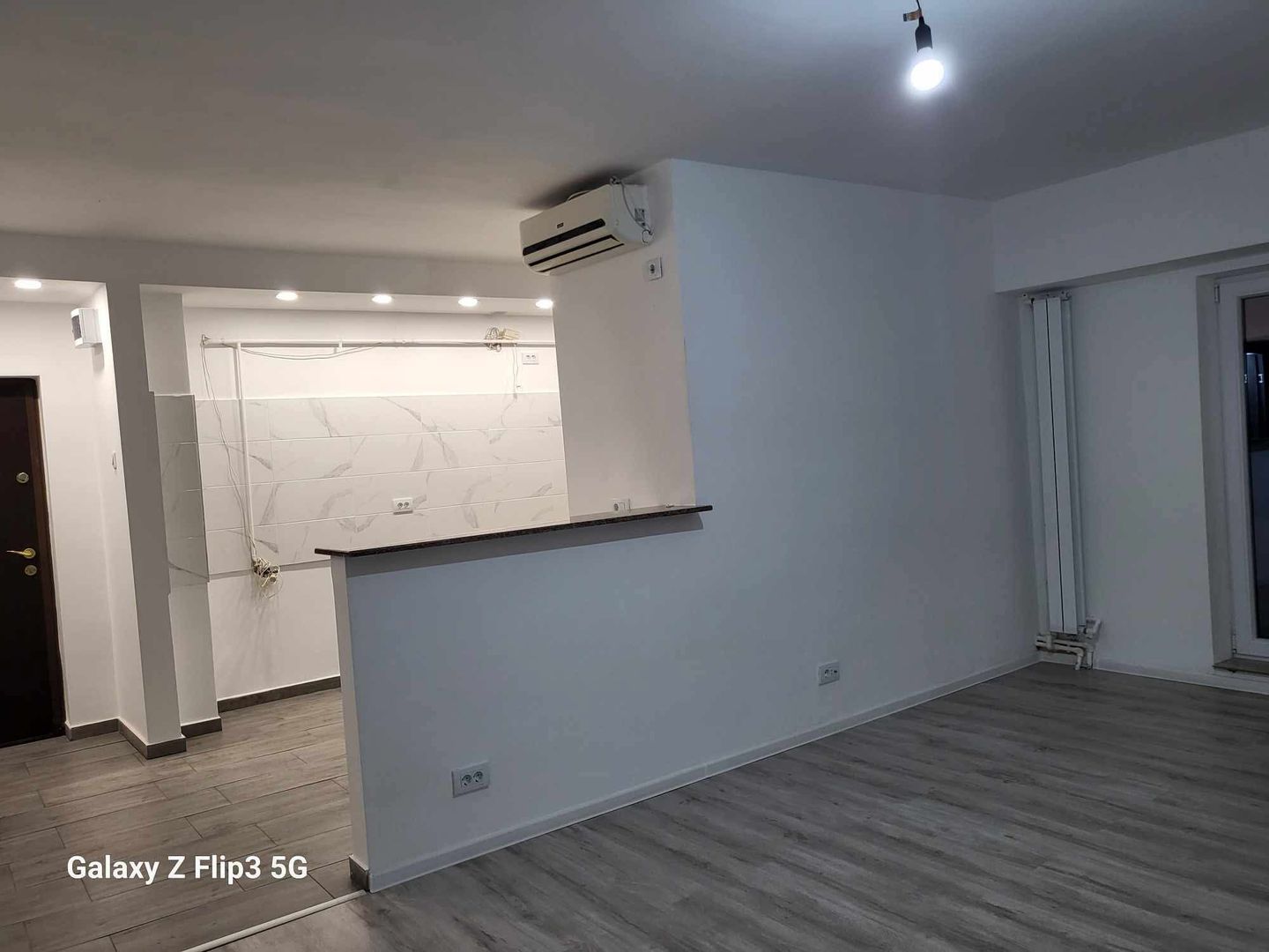 Apartament 3 camere, D, 83 mp, 105.000euro Lunca Cetatuii - Poză 3