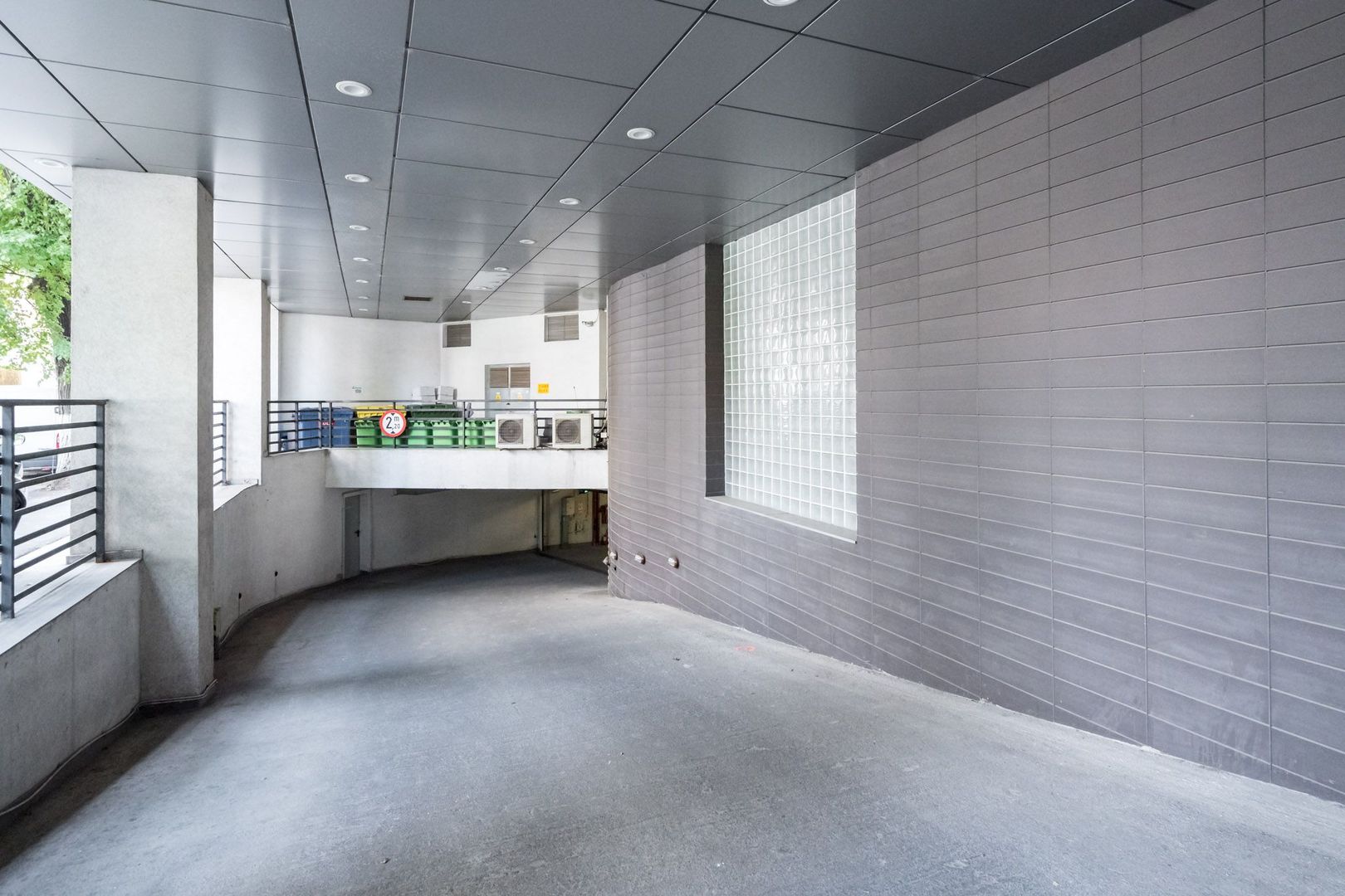 cladire de birouri 8889 mpc in Piata Alba Iulia inchiriata - Poză 23