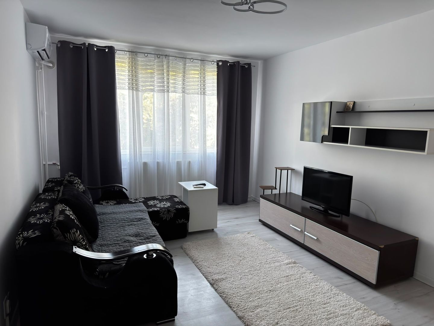 Dr. Taberei // Renovat // Mobilat - Poză 1