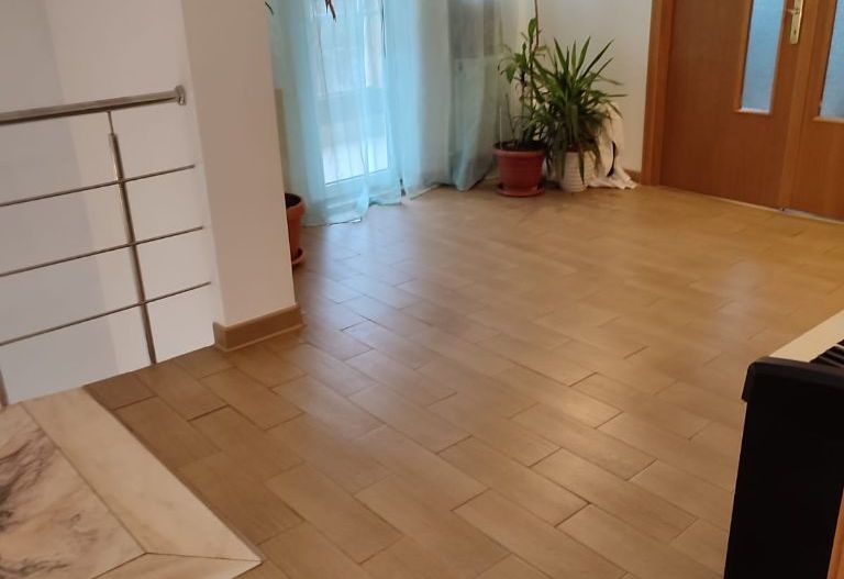 Proprietar vând vila P+E+M - Poză 14