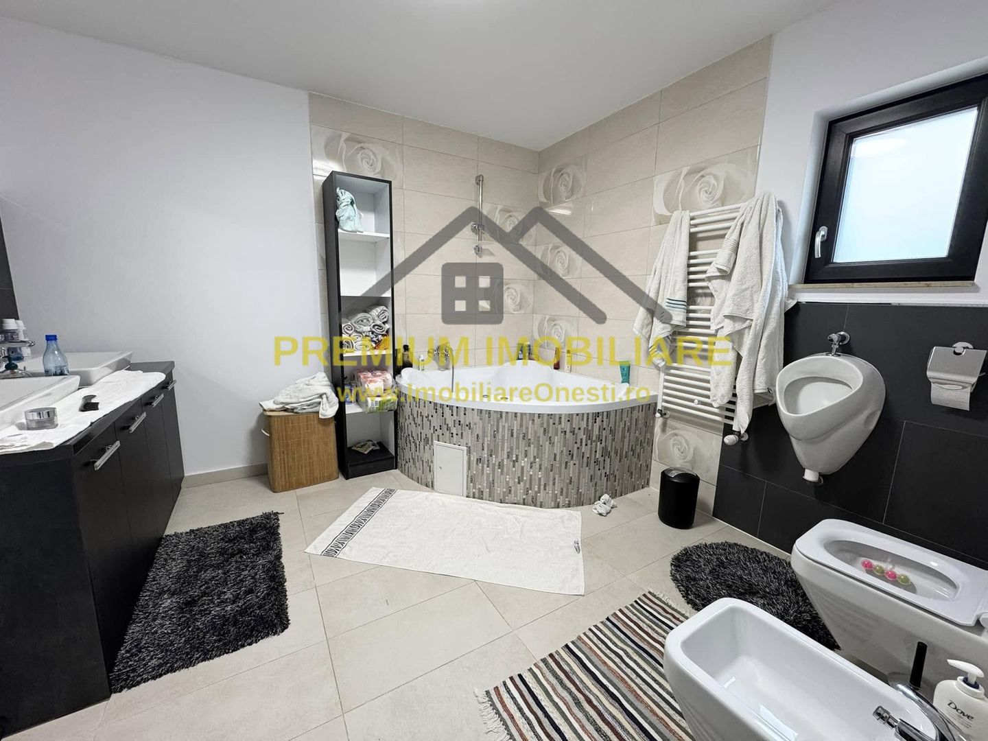 Vila la 13 km de Onesti - Poză 7