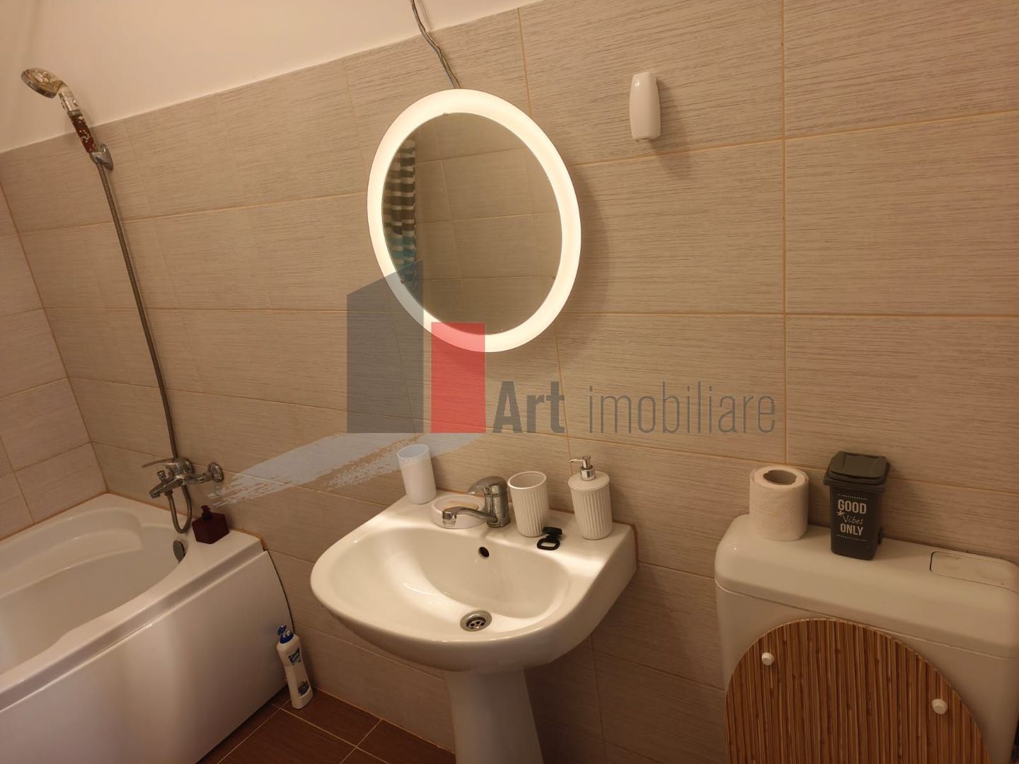 Închiriere apartament 2 camere Bd. Metalurgiei - Premium Wellness - Poză 11
