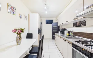 Apartament cu 2 camere cochet in zona Prelungirea Ghencea/Funigeilor - Poză 12