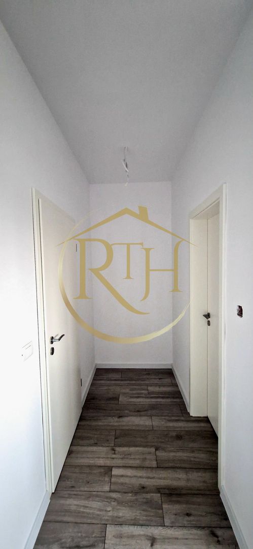 Duplex de vanzare cu 4 camere,2 bai,250 mp teren-Mosnita Veche zona Centrala. - Poză 16