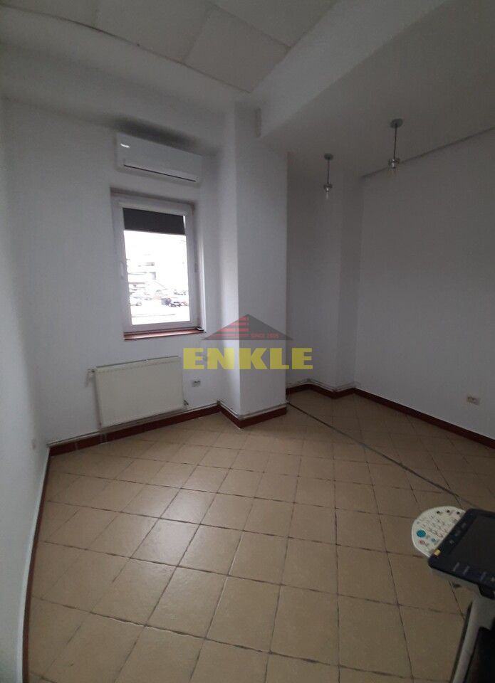 Spatiu birouri 15 mp, zona ultracentrala - Poză 2