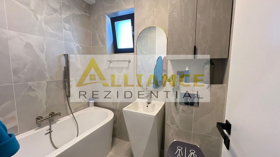 Casa individuala - 4 camere - 2 bai - la 10 min de RATB - Poză 21