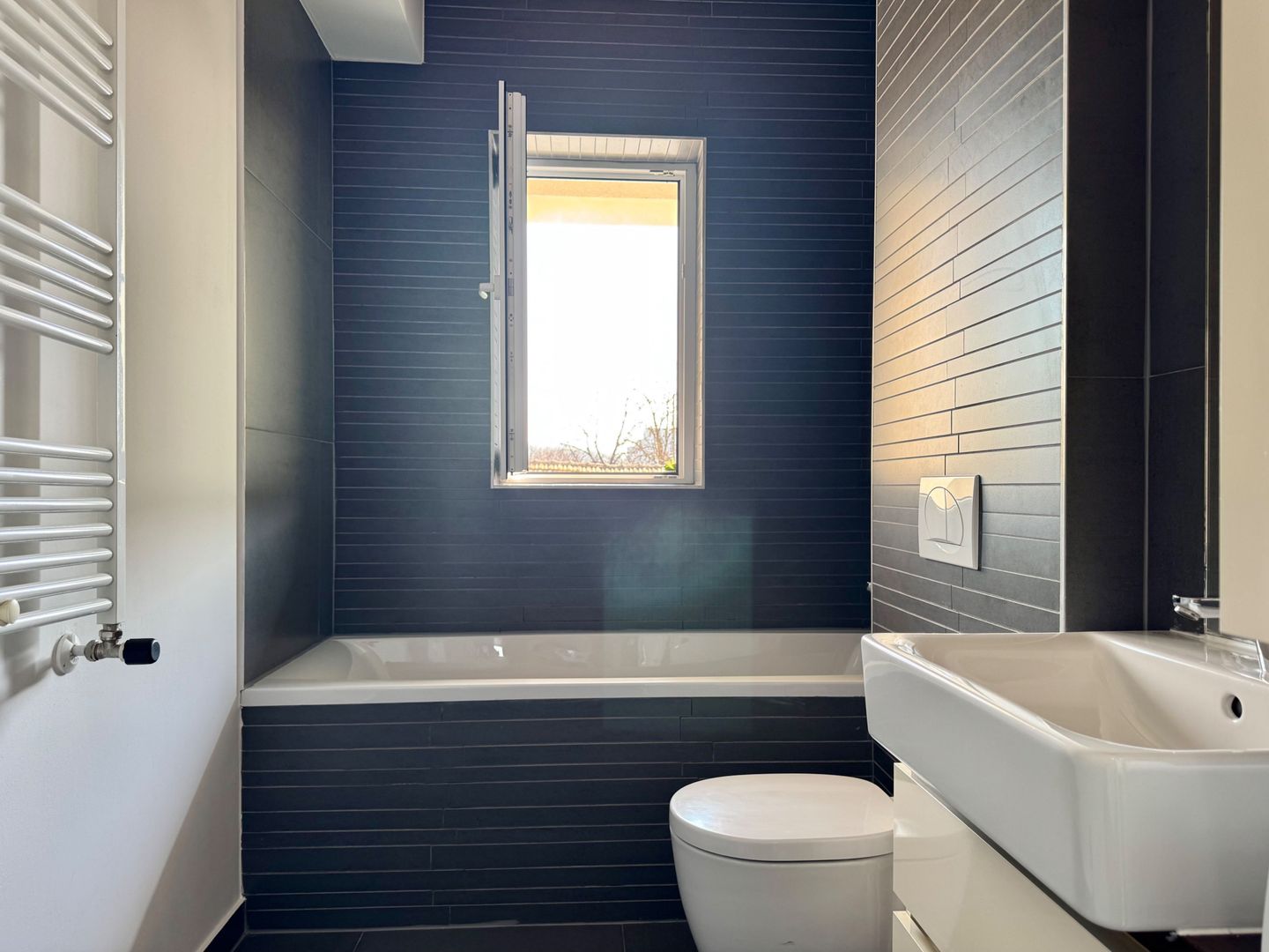 Apartament modern, lift și parcare – zona Calea Lipovei - Poză 24