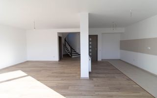 Casa Single Intabulata / Utilitati / Credit - Poză 8
