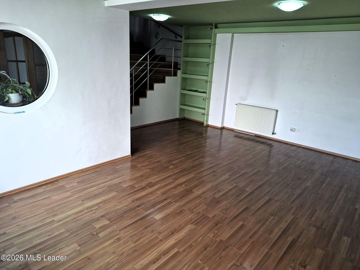 Vila cu 10 camere, destinatie rezidentiala / birouri - Poză 4