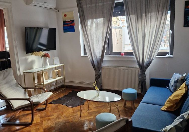 Prima inchiriere | Apartament 3 camere | P-ta Romana - Poză 1