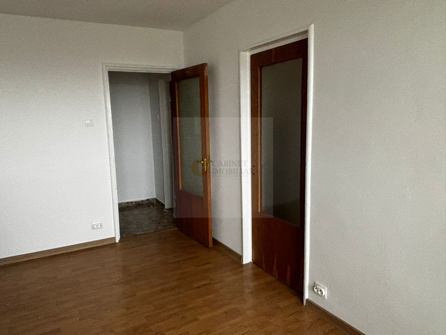 2 Camere-51MP | Circular | Renovat | Utilat | 2 Lifturi | Metrou Dr.T. - Poză 11