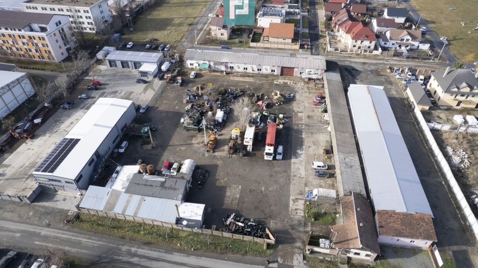 Teren intravilan 6.555 mp cu hală industrială - Poză 2