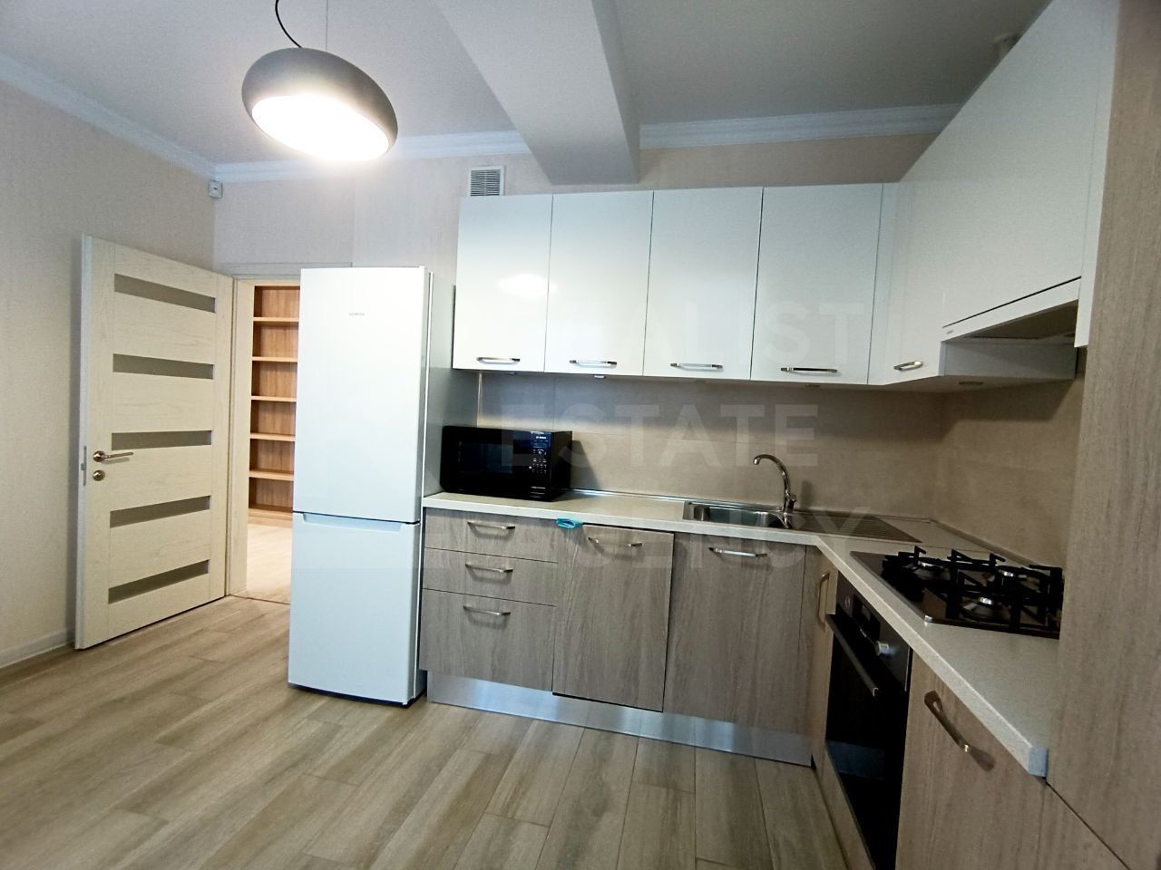 Chirie , apartament, 1 cameră + living, str. Vlaicu Pîrcalab, Centru. - Poză 5