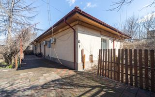 Vânzare, Vilă, 7 camere, zona Parcul Carol - Poză 1