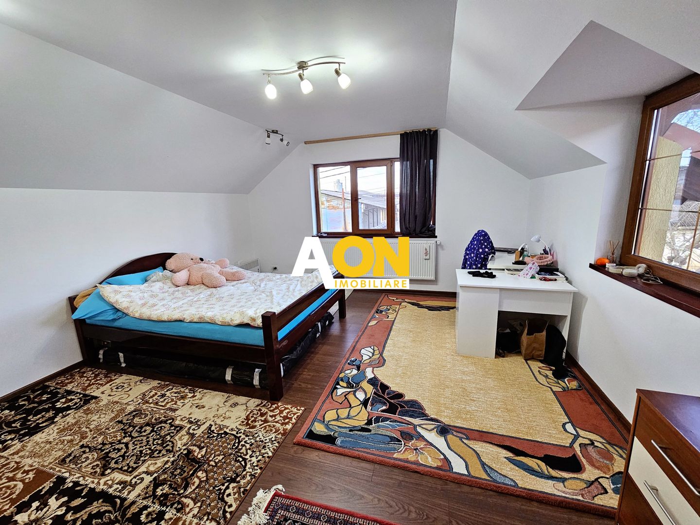 Casa cu 2 corpuri de cladire, 504 mp teren, Lipoveni - Poză 12