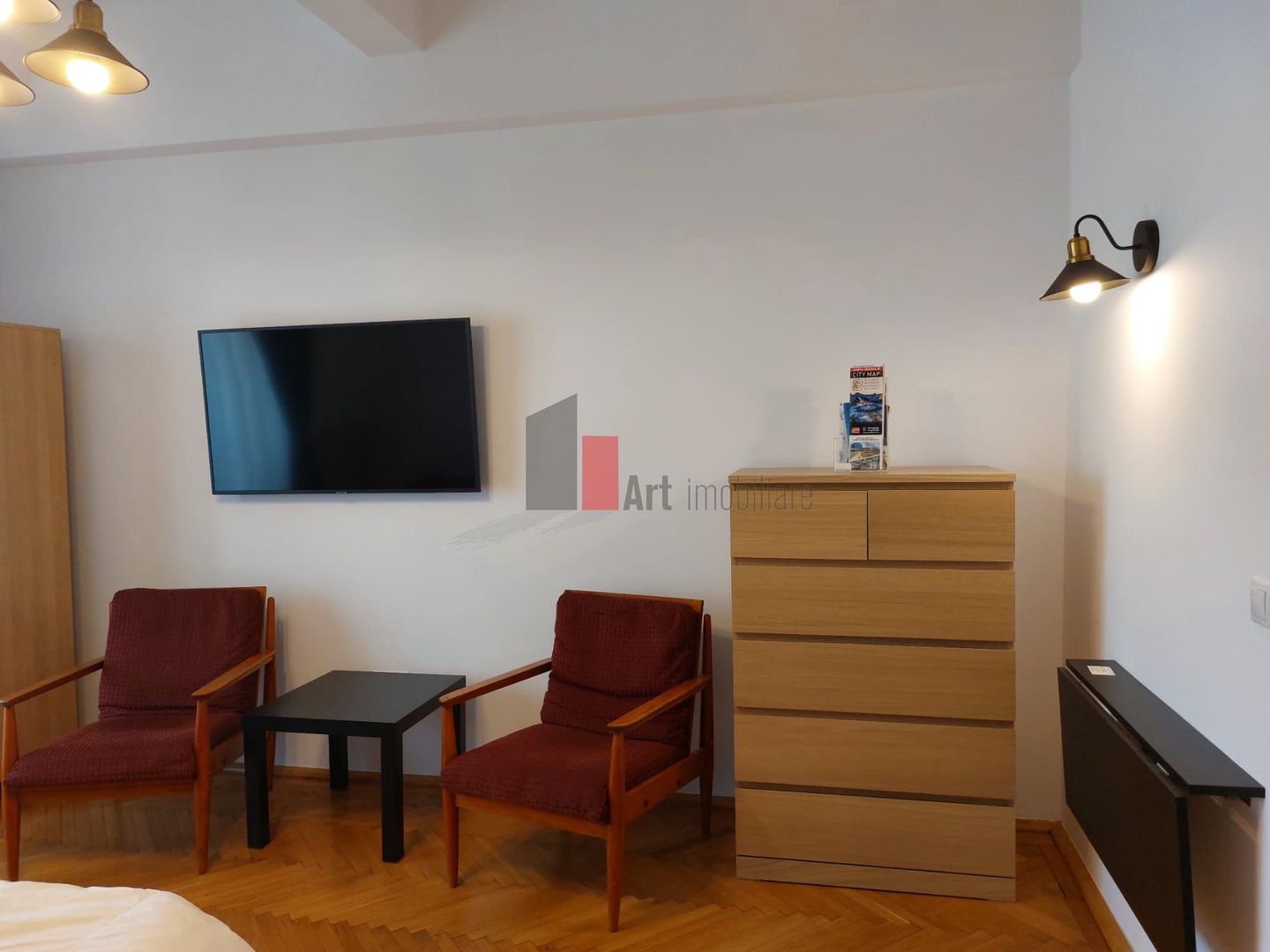 Garsoniera "VALENTA",  vedere "SPLENDIDA"  Piata Universitatii - Poză 13