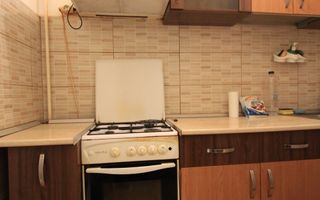 Zona Traian, 3 camere, centrala proprie - Poză 13