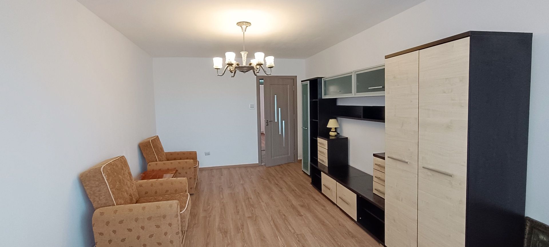 Apartament cu 2 camere decomandate, in cartierul Astra-Mercur - Poză 5