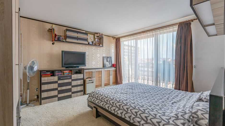 Apartament 2 Camere de Vânzare, Mobilat și Utilat, Sânpetru - Poză 9