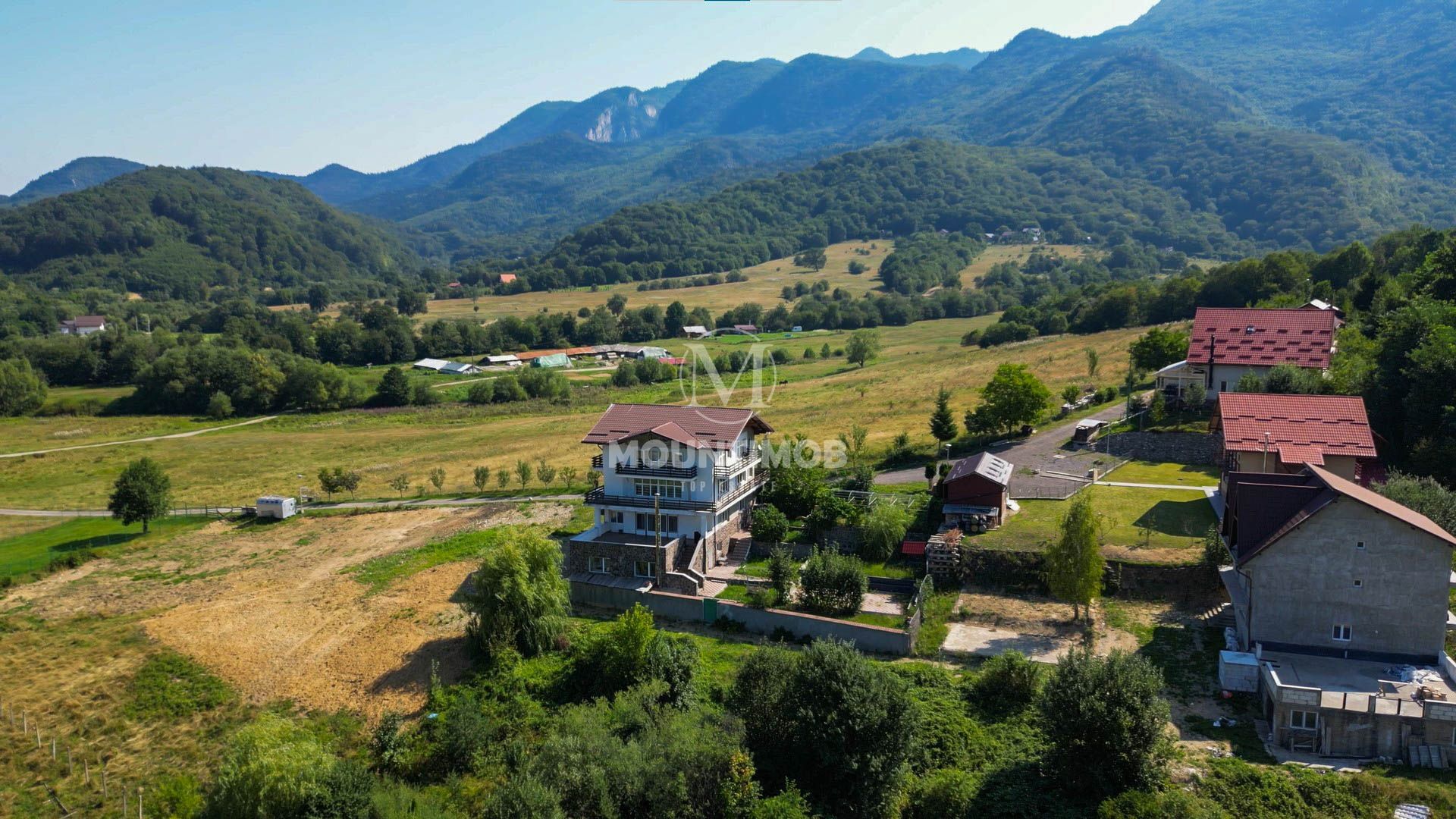 Domeniu Privat in natura, 13 camere, Cheile Rasnoavei - Poză 8