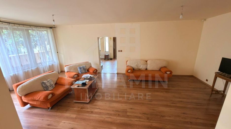 Vila eleganta in zona Ford– Confort si intimitate pe alee privata - Poză 2